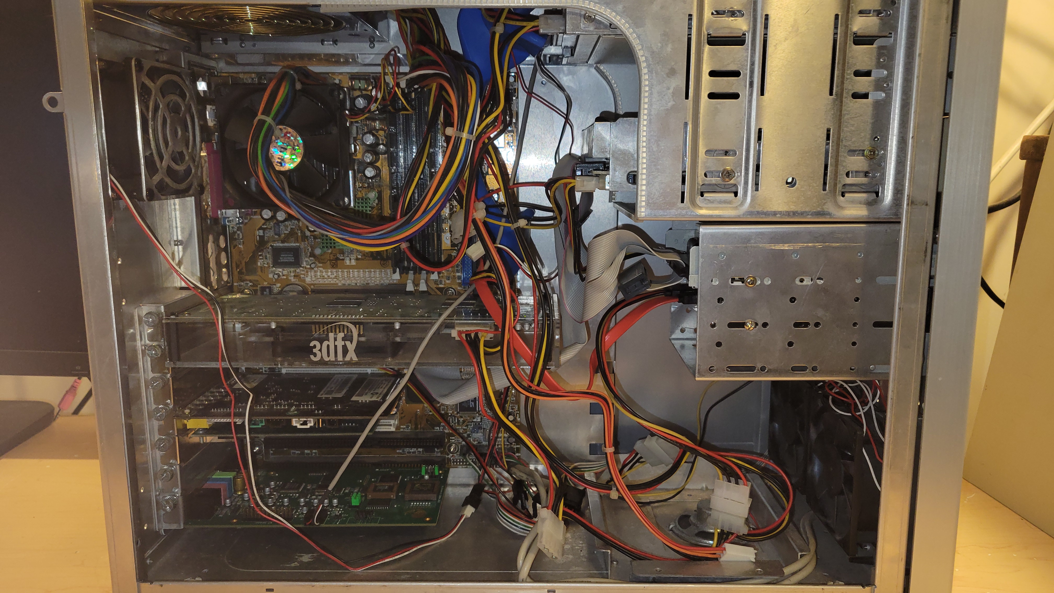 Intel Pentium III Gaming Build